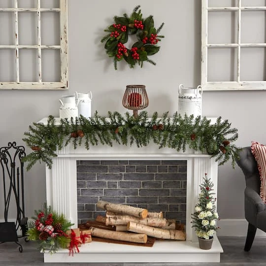 19" Magnolia Leaf, Berry & Pine Artificial Wreath 3 19" Magnolia Leaf, Berry & Pine Artificial Wreath - Image 3