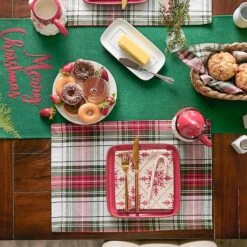 DII® Christmas Plaid Placemats, 6ct. -Northlight Shop D540025S 4